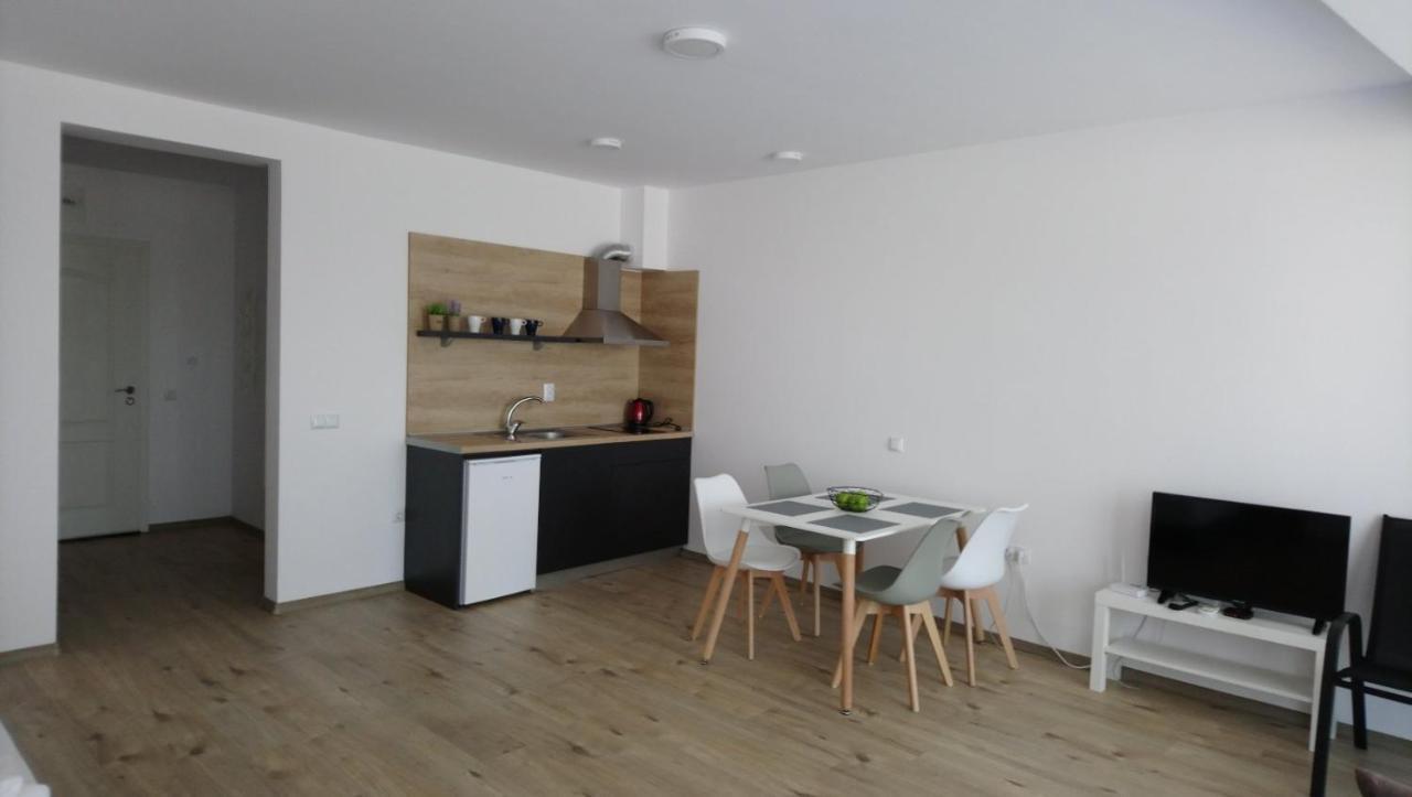 Aparthotel بريمورسكو المظهر الخارجي الصورة