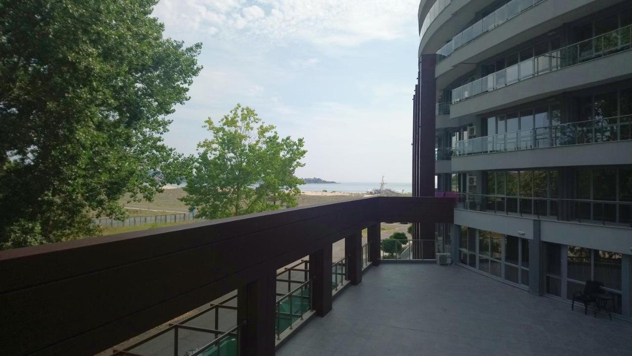 Aparthotel بريمورسكو المظهر الخارجي الصورة