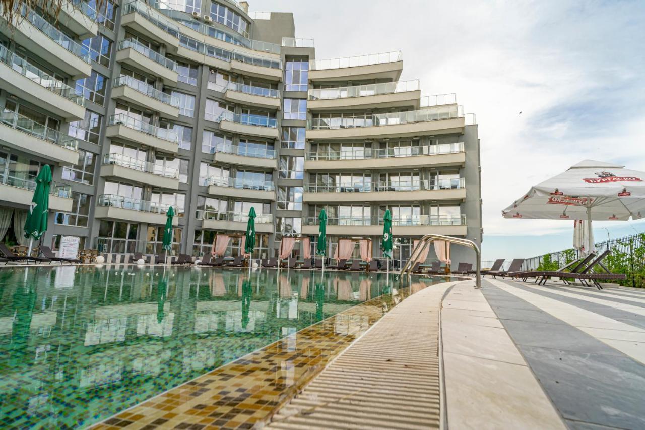 Aparthotel بريمورسكو المظهر الخارجي الصورة