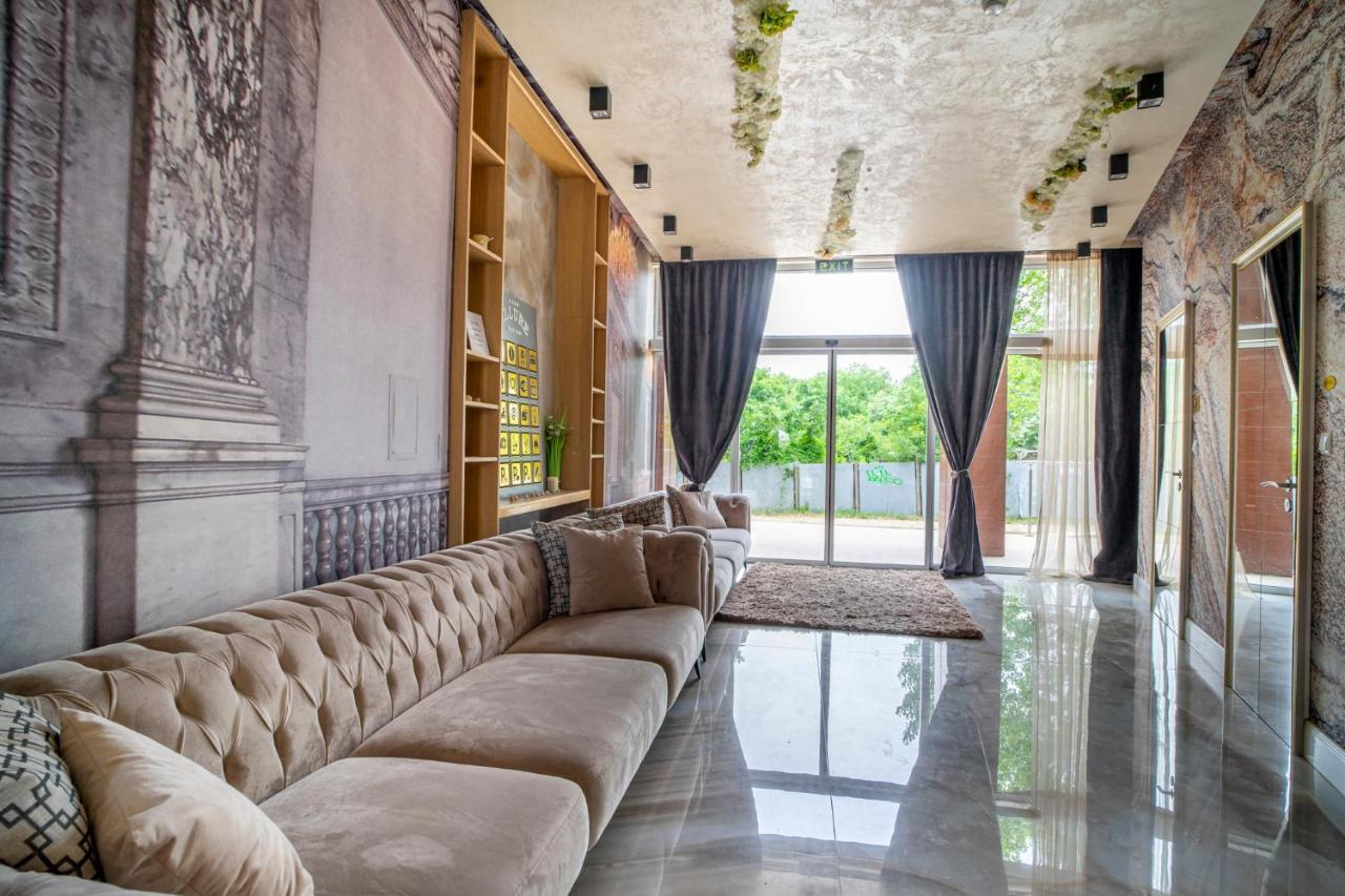 Aparthotel بريمورسكو المظهر الخارجي الصورة