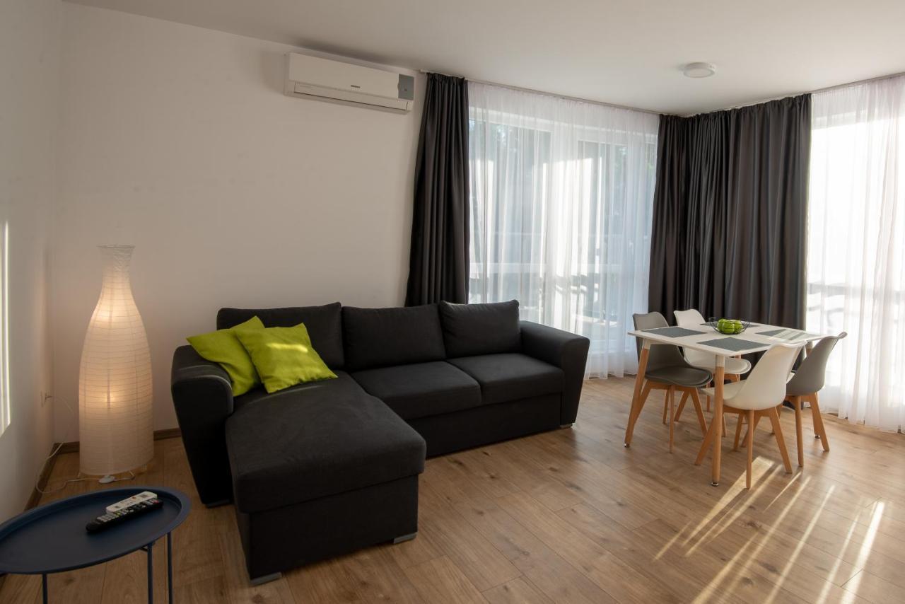 Aparthotel بريمورسكو المظهر الخارجي الصورة
