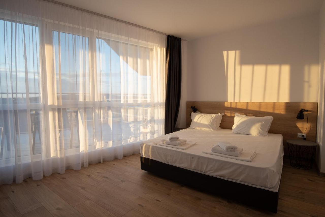 Aparthotel بريمورسكو المظهر الخارجي الصورة